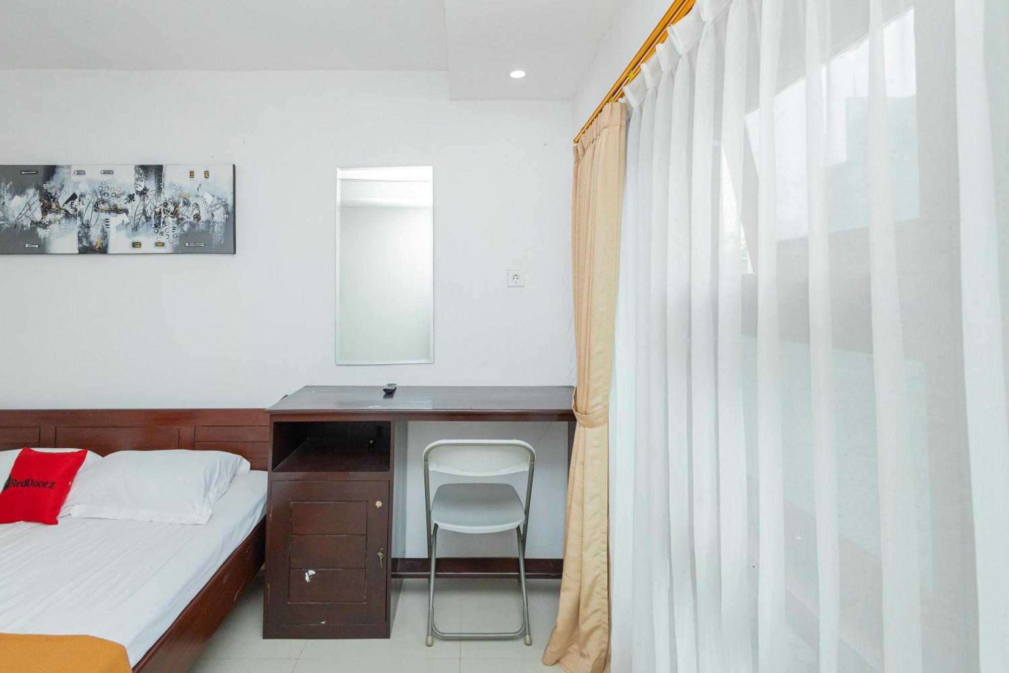 Reddoorz Syariah At Wisma Djokorio Poncokusumo Malang Exteriér fotografie