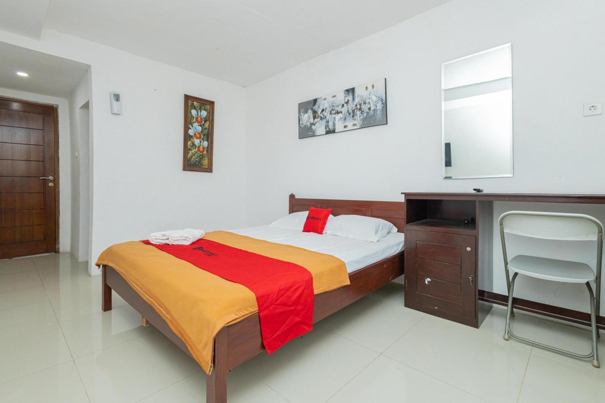 Reddoorz Syariah At Wisma Djokorio Poncokusumo Malang Exteriér fotografie