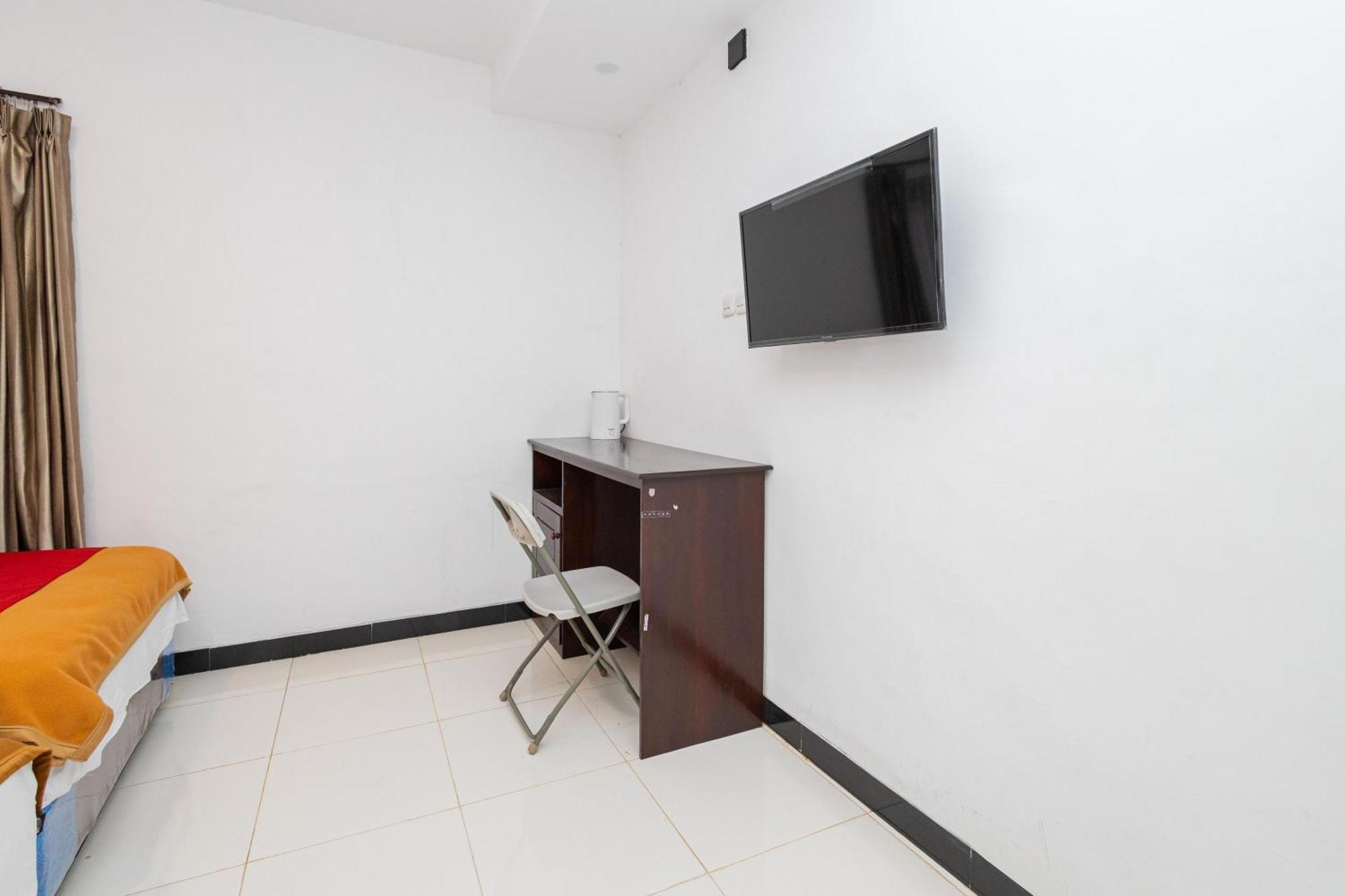 Reddoorz Syariah At Wisma Djokorio Poncokusumo Malang Exteriér fotografie