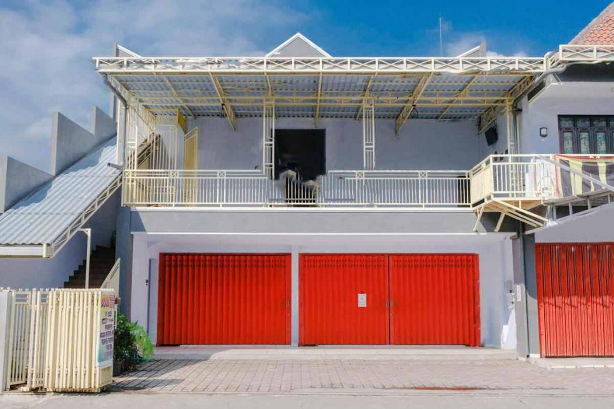 Reddoorz Syariah At Wisma Djokorio Poncokusumo Malang Exteriér fotografie